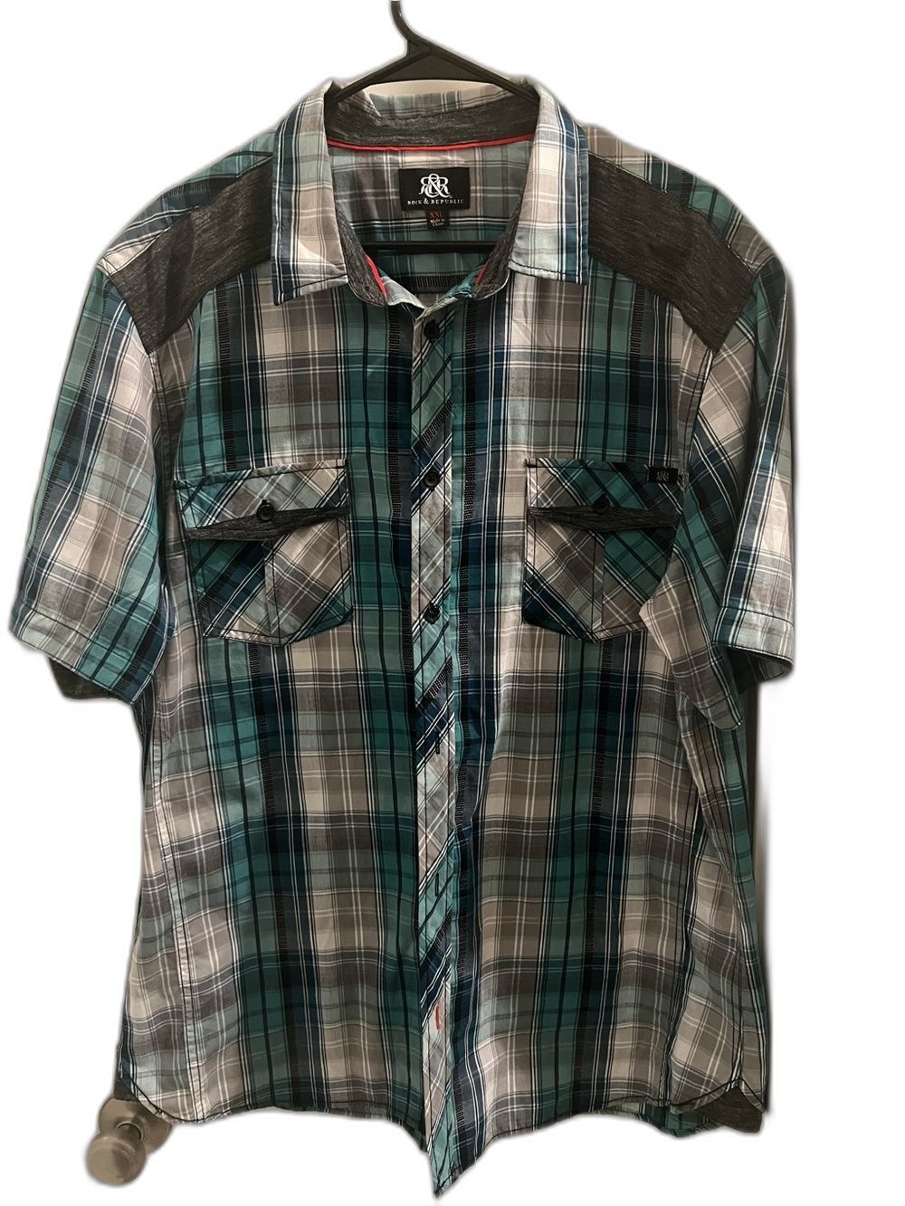 Rock & Republic Men’s XXL Plaid Short Sleeve Utility Button-Up Shirt